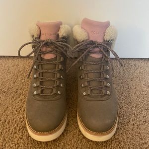 Cole Haan Womens Zerogrand Explore Ankle Hiking Boots Gray 9 Medium (B,M)